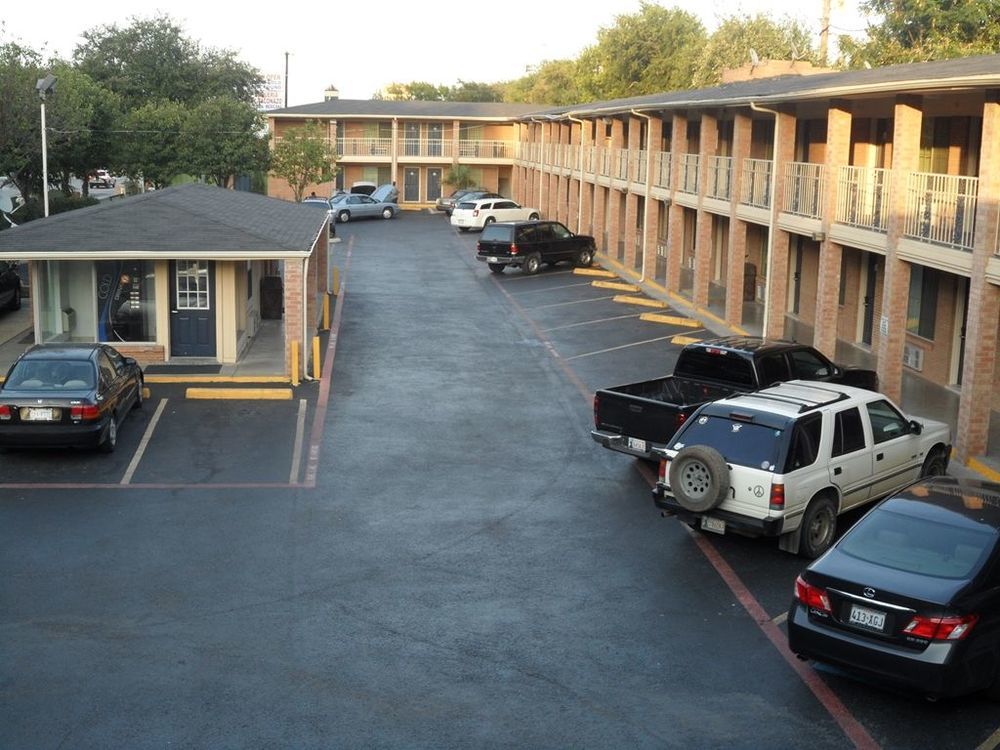 Palace Suites Dallas Exterior foto